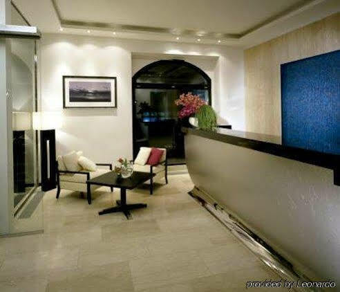 Design Merrion Hotel Πράγα Εξωτερικό φωτογραφία
